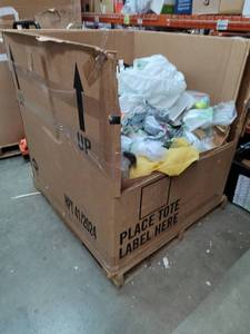 lot 3 image: Gaylord of Misc Items(Pallet and Gaylord Not Included) -