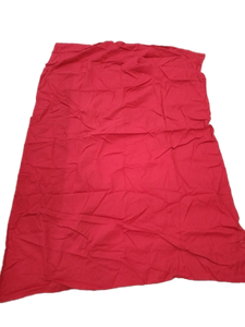 lot 2032 image: 5x4 Red Tablecloth