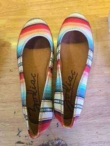 lot 19560 image: Zodiac Womens Dawn Canvas Slip On Ballet Flats Size 6 - Retail $79