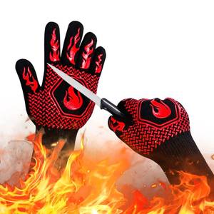 lot 20221 image: BBQ Fireproof Gloves, Grill Cut-Resistant Gloves 1472°F Heat Resistant Gloves, Non-Slip Silicone Oven Gloves, Kitchen Safe Cooking Gloves for Oven Mitts,Barbecue,Cooking, Frying,13.5 Inch-Red - Retail $9