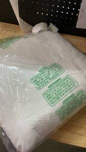 lot 13370 image: Pillow  - Retail $35