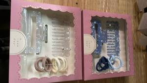 lot 13387 image: Hair Accessory Gift Set with Clips and Bands 2 sets  - Retail $12
