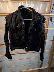 lot 31 image: Almost Famous Black Distressed Denim Jacket - Size M