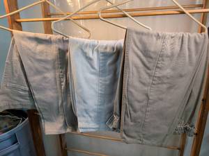 lot 131 image: Womens Plus Size Casual Pants Lot - Size 20W