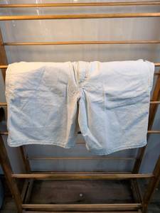 lot 153 image: Lee Dungarees Carpenter Jeans Size 38L Light Wash