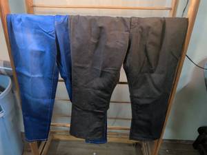 lot 200 image: Lot of 2Jeans Pants Blue Black Comfort No-Gap Waistband Size 20W