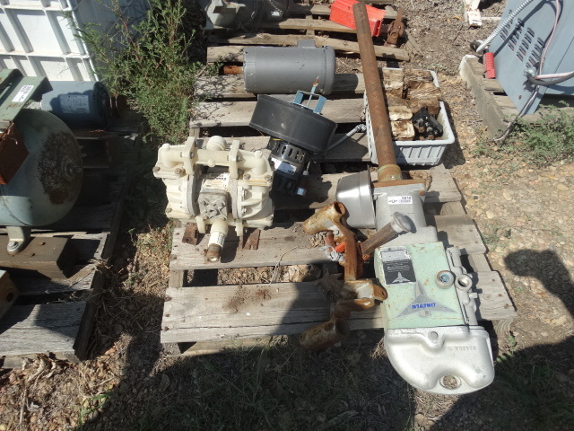 lot 5549 image: Lincoln centralized lubrication system 9 mercury displacement relay