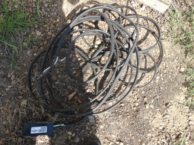 lot 5563 image: 220 electric extension cord