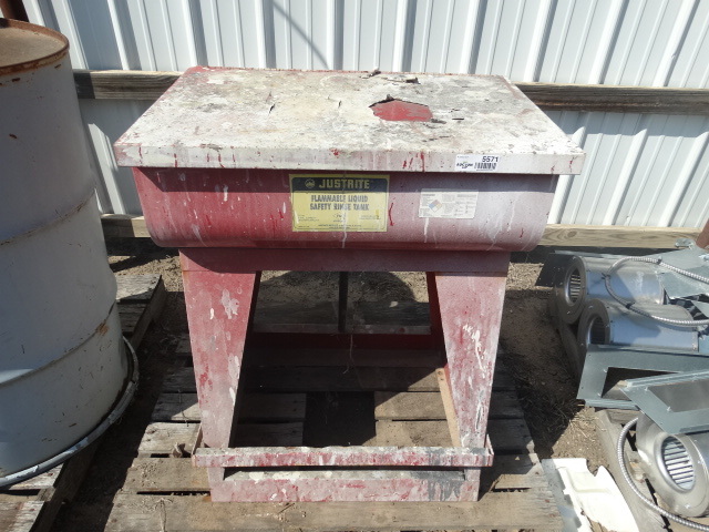 lot 5571 image: Parts washer on legs