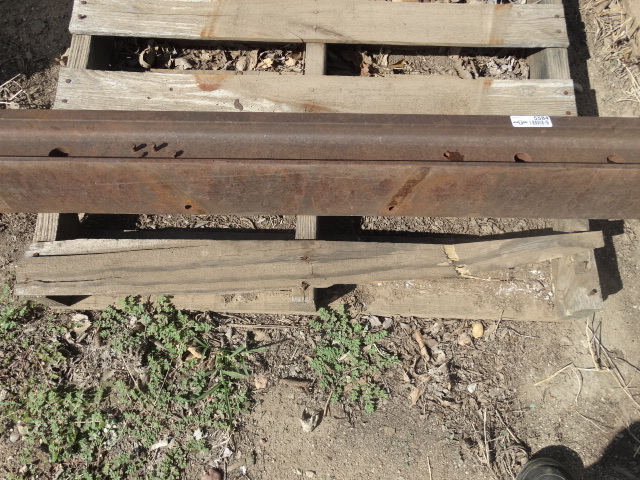lot 5584 image: 4 ft piece of railroad track