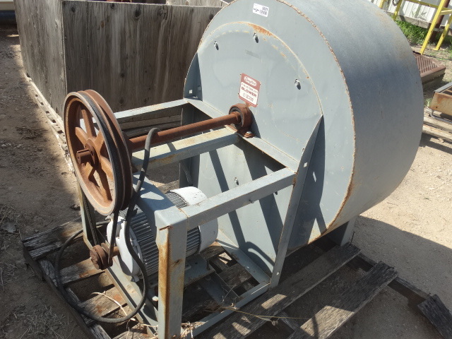 lot 5601 image: Dayton 18 blower