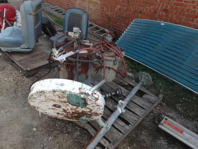 lot 5616 image: Binks commercial paint pot & other barrel sprayer