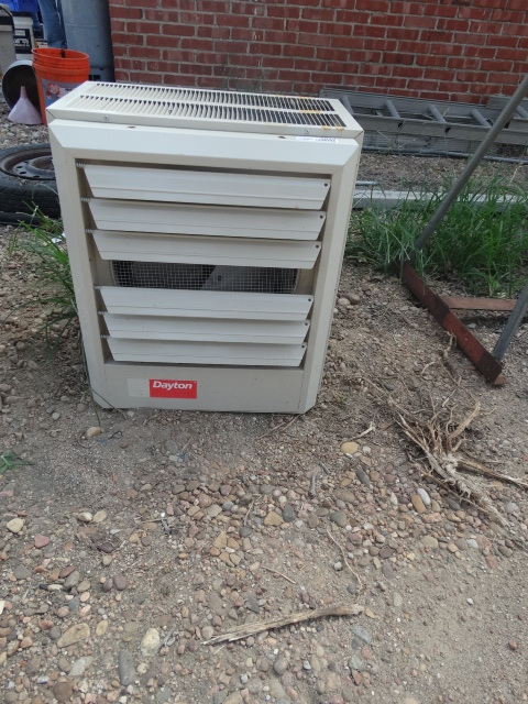 lot 5623 image: New Dayton commercial heater