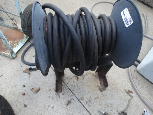 lot 5652 image: Pressure washer hose wreel