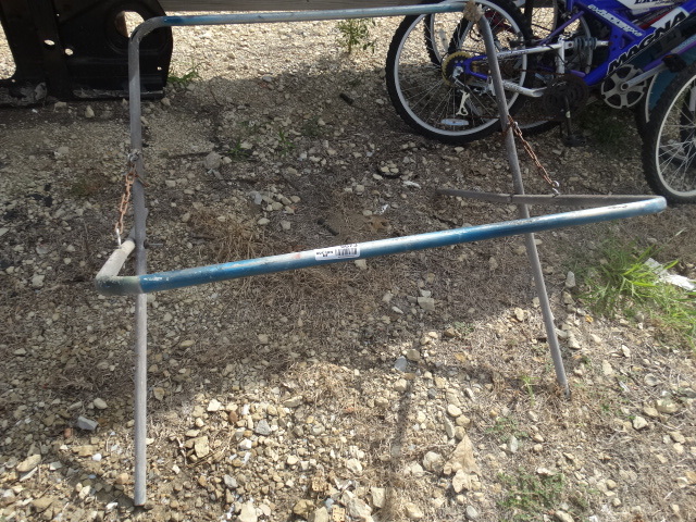 lot 5673 image: Body shop stand
