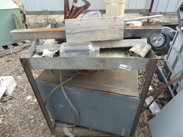 lot 5689 image: Metal storage cart w contents