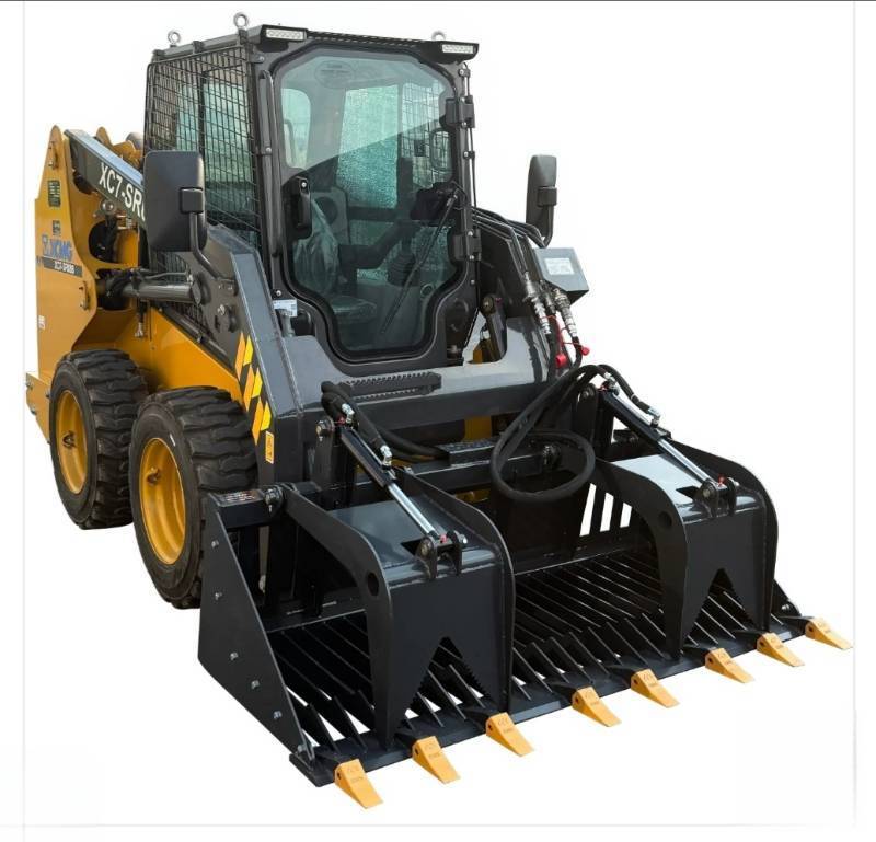 lot 3020 image: UNUSED LandHonor RGB-11-72W 72in Skid Steer Heavy Duty Rock Grapple