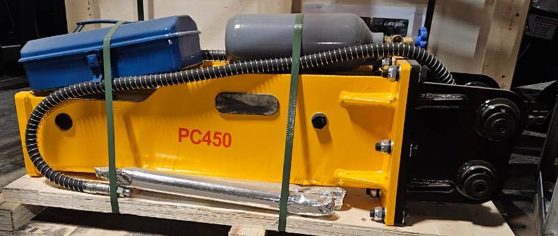 lot 5478 image: Unused 2025 side type PC 450 Hydraulic Hammer with 30mm pins to fit 12-ton excavator