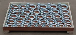 lot 3136 image: 38 - Count of 38 UNUSED LandHonor Galvanized LHR- G209 4.75-12T Size 34 to 1-14 Anchor Shackles G 209