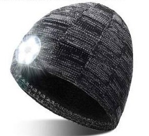 lot 34908 image: LED Beanie Hat with Light