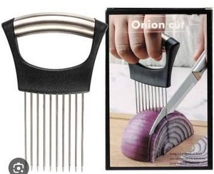 lot 34939 image: Stainless Steel Onion Holder and Slicer
