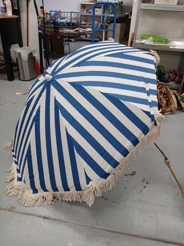 lot 39941 image: Vintage Style Beach Umbrella with Fringe - Retail $89