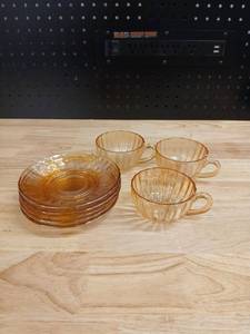lot 40468 image: Depression Glass Tea Set - Peach Color - Retail $45