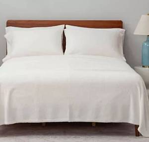 lot 40514 image: Berkshire 4 Piece Sheet Set Full White - Retail $62