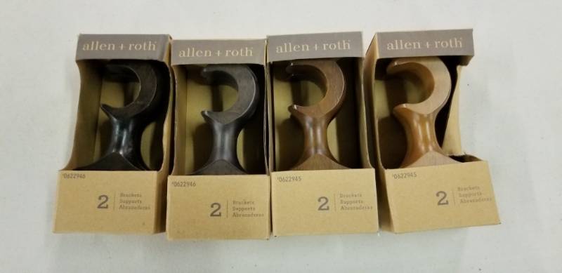 lot 2202 image: Lot of (4) allen  roth 2-Pack Brackets