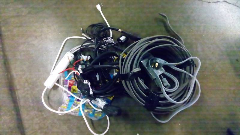 lot 2296 image: Lot of wire