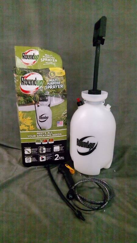 lot 2297 image: Roundup multi-purpose 2-gallon sprayer