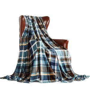 lot 9860 image: MERRYLIFE Throw Blanket Plaid Sherpa  Ultra-Plush Soft Colorful  Decorative Couch Travel Blanket  (50 60, Greenland)