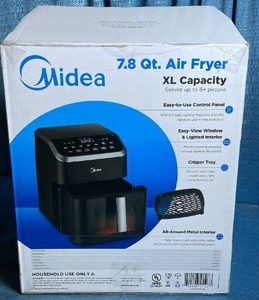 lot 5007 image: Midea Electric Air Fryer - XL Capacity, 7.8 QT