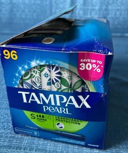 lot 6036 image: TAMPAX PEARL SUPER