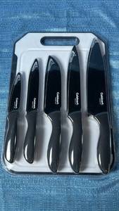 lot 6048 image: Cuisinart Black Handle Kitchen Knife Set with Cutting Board