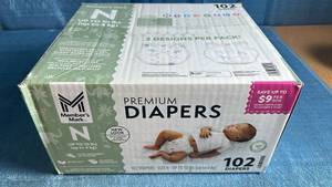 lot 6058 image: Members Mark Premium Diapers Size N (102 Count)