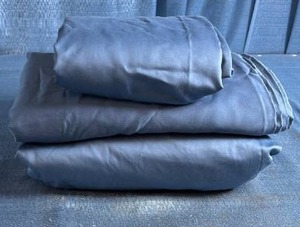 lot 7016 image: Members Mark King Sized Blue Bed Sheet Set ( 6 pc)