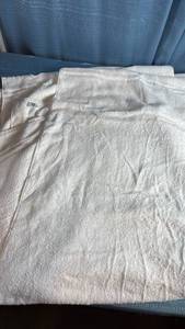 lot 7049 image: Members Mark White Cotton Bath Towel 5pc Set