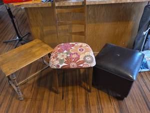 lot 107 image: Mid-Century Floral Upholstered Ladder Back Chair, Side Table, and Faux Leather Square Ottoman