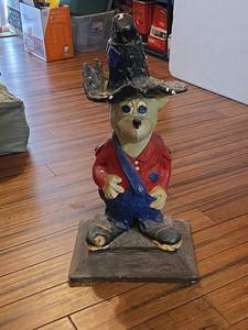 lot 108 image: 1950s Mouse Character Plaster Statue 30in tall