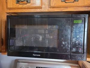 lot 116 image: Kenmore Black Digital Microwave Oven