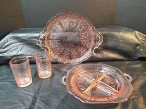 lot 201 image: Depression Era Pink Glass Set with Character Glasses