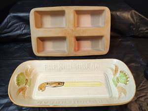 lot 204 image: Pampered Chef Bread Loaf Pan and Ceramic French Bread Server