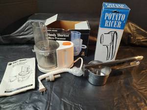 lot 206 image: Metal Potato Ricer and Handy Shortcut Micro-Processor with Manual