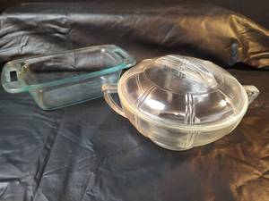 lot 213 image: Queen Anne Guaranteed Heat Resisting Glasbake Bowl with Lid and Loaf Pan with Built In Handles