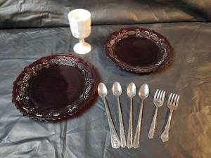 lot 214 image: Avon Cape Cod Plates, Milk Glass Mini Goblet and Childrens Flatware