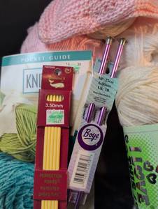 lot 227 image: Complete Knitting Starter Kit with Pattern Guide