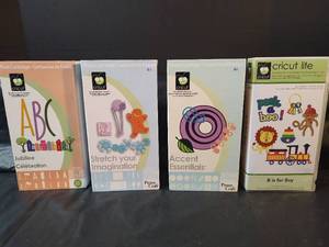 lot 292 image: Cricut Cartridge Bundle - 4 Design Sets