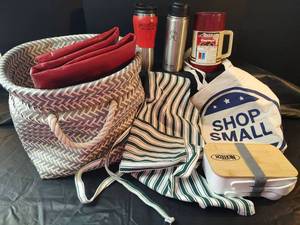 lot 333 image: Tote with Rope Handles, Stainless Steel Travel Mugs, Aladdin Thermos, Canvas Striped Apron and More