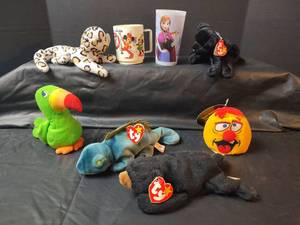 lot 430 image: Ty Beanie Babies, Mickey Mouse Club Cup and More
